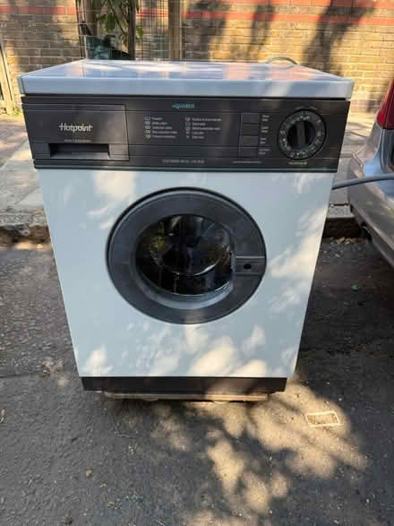 Photo of free Hotpoint washing machine (Aldgate E1) #1