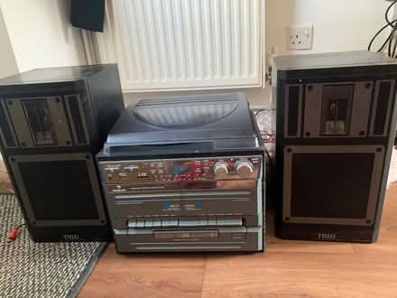 Photo of free Stereo (Wirksworth DE4) #1
