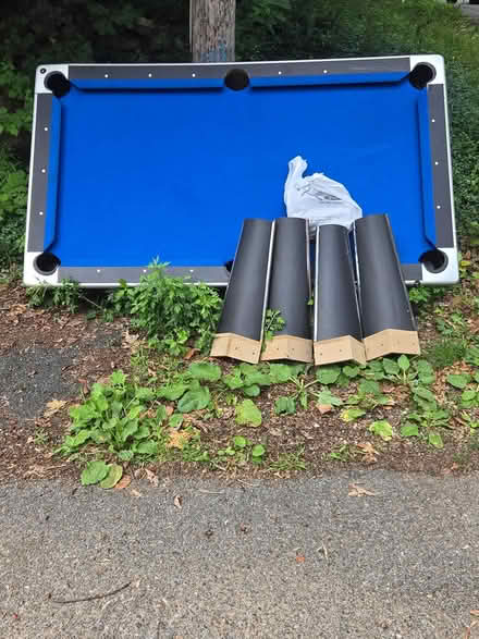 Photo of free curb alert - pool table (07866) #1