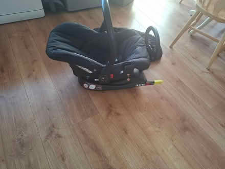 Photo of free Baby seat with isofix and moses (Dublin 16) #4