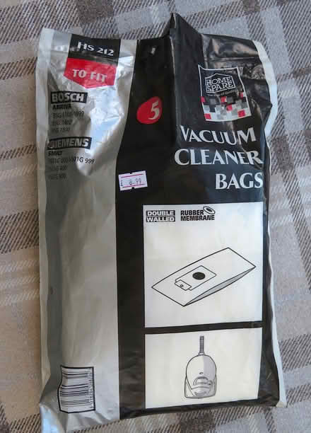 Photo of free pack of five vacuum bags (Addiscombe CR0) #1