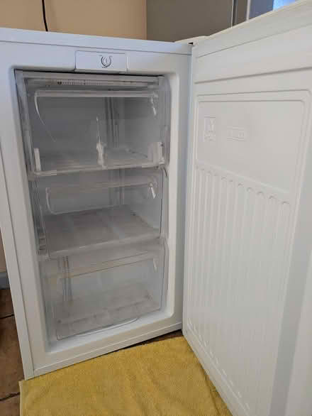 Photo of free Under worktop upright freezer (Steyning, near sports centre) #2