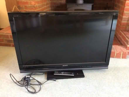 Photo of free Sony TV (Tilehurst RG31) #1