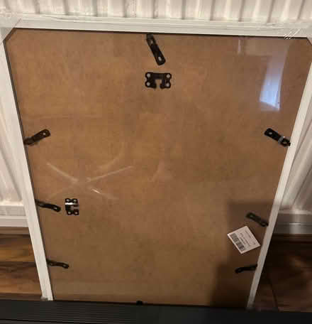 Photo of free 2 picture frames (Disraeli HP13) #2