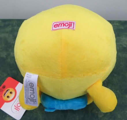 Photo of free large emoji soft toy brand new ~ gu16 frimley (Frimley Green GU16) #3