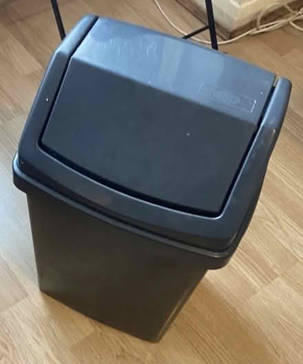 Photo of free 25 Litre Bin (SW16) #1