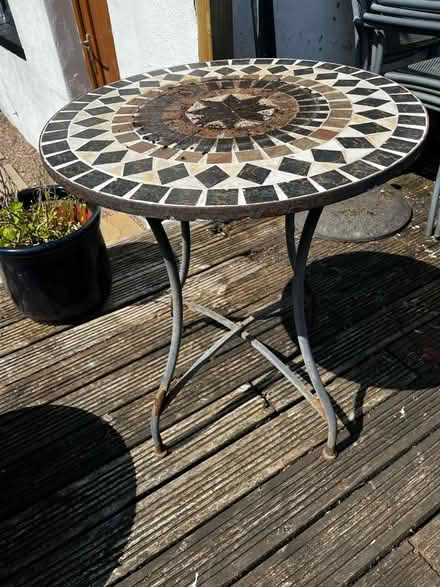 Photo of free Garden Table (Horsforth LS18) #1