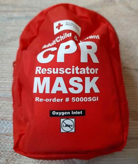 Photo of free CPR mask ((south) Central Park - Denver) #1