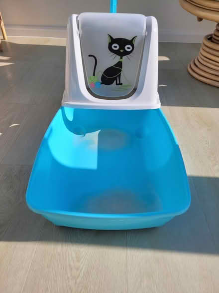 Photo of free Enclosed cat litter tray (Hitchin SG5) #2