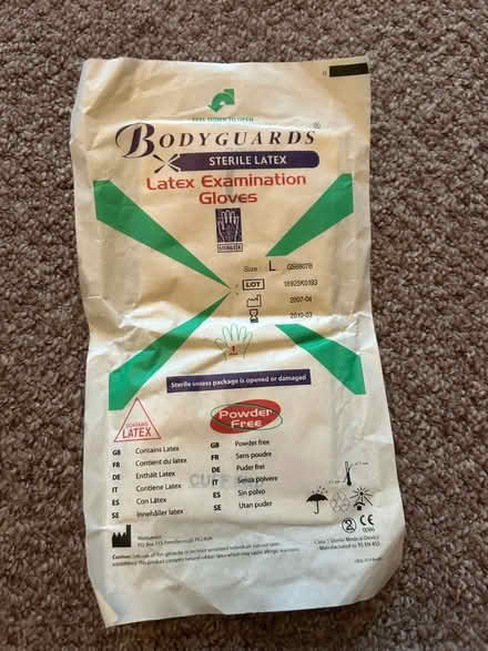 Photo of free 1 pair large latex gloves - expired (Shenley Fields B29) #1