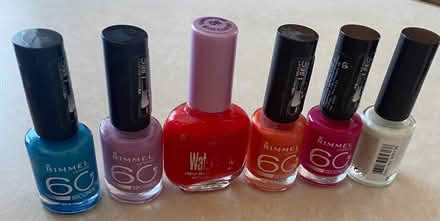 Photo of free quick drying nail colour (St Albans AL1, nr Marshalswick) #1