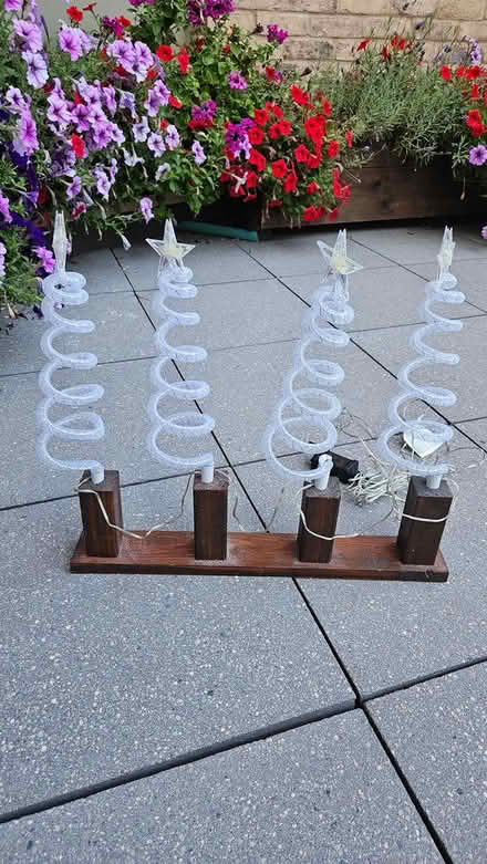 Photo of free Christmas Decorations (Rotherhithe SE16) #1
