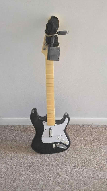 Photo of free Rockband Playstation 3 (PS3) guitar controller (Downley HP13) #1