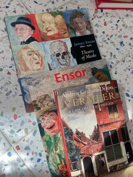 Photo of free Books on artists (Latchford WA4) #1