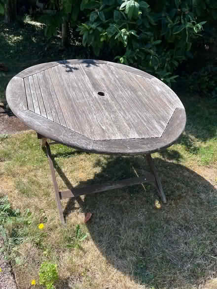 Photo of free Garden table and 4 chairs (New Marston OX3) #2