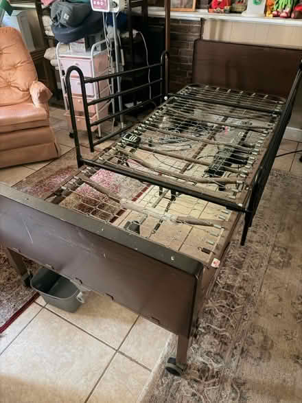 Photo of free Electric powered hospital bed (South Hingham near route 3) #1