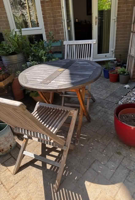 Photo of free Teak garden table and 2-4 chairs (Clevedon BS21) #4
