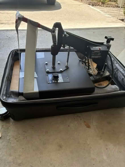 Photo of free HIX Swingman Swing Arm hot press (Rudgear Park area) #1
