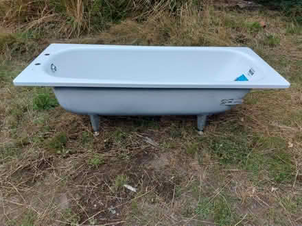 Photo of free Free standing bath (Woonton HR3) #2
