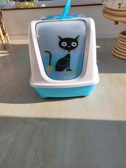 Photo of free Enclosed cat litter tray (Hitchin SG5) #1