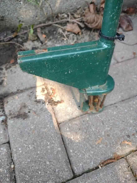 Photo of free Weeding tool (M2J1Y3) #2