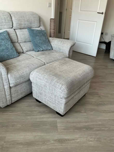 Photo of free Suite - Parker Knoll - 2 seater & 2 and half seater recliner (Henhull CW5) #4
