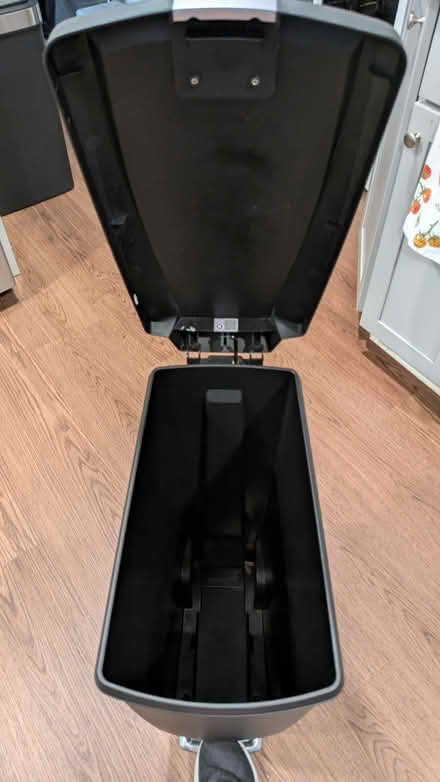 Photo of free Simplehuman step-on trash can (Glen Allen VA) #2