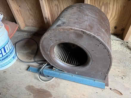 Photo of free Fan with motor (DC side of Warrenton) #1