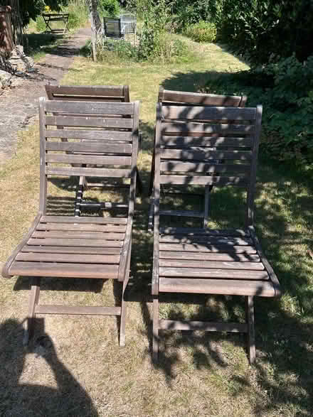 Photo of free Garden table and 4 chairs (New Marston OX3) #4