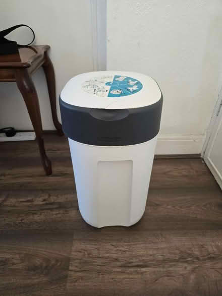 Photo of free Tommee Tippee Twist&Click bin (EN3) #1