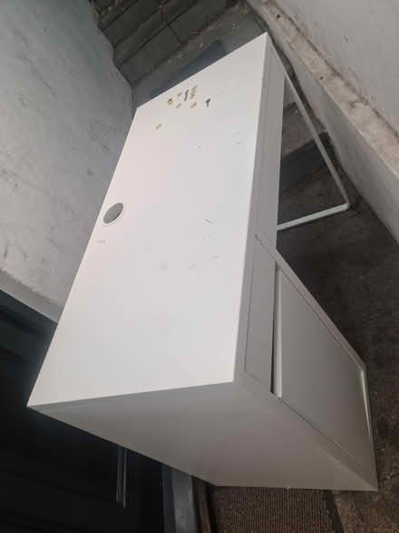 Photo of free White desk (Acton W3) #1