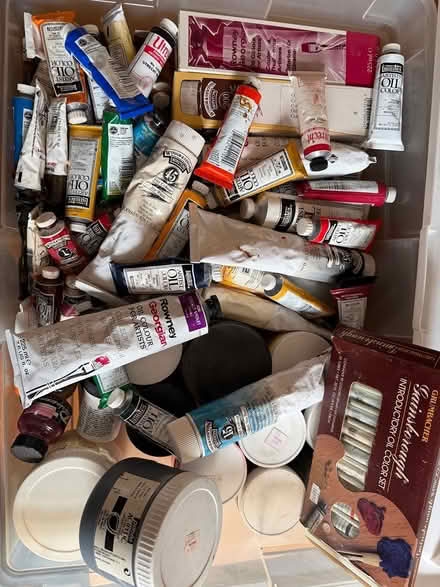 Photo of free Tubes of Artist's Oil Paint (Brooklyn, 11225) #1