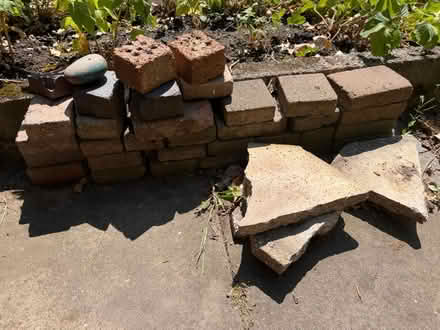 Photo of free Selection of bricks (ST150TA) #3