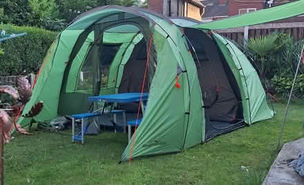 Photo of free 5 Person Tent (Manor Top S12) #1