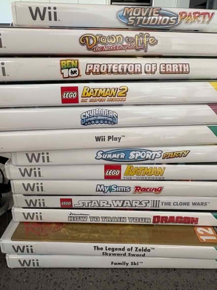 Photo of free Nintendo Wii games and broken console etc (Northchurch HP4) #1