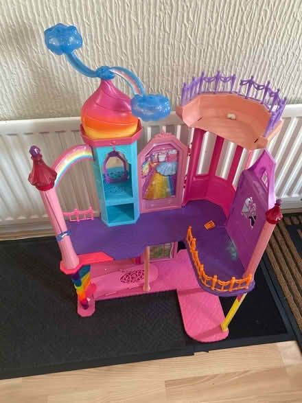 Photo of free Princess castle (Norris green L11) #1