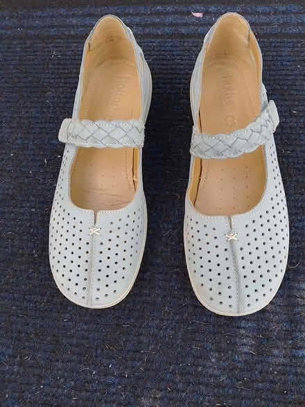 Photo of free Hotter 'Quake' shoes, size 7 (Starkholmes DE4) #1