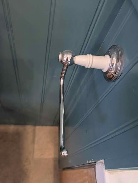 Photo of free victorian style bathrm accessories (walberton) #2
