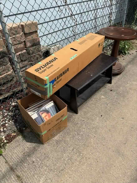 Photo of free Miscellaneous items (Franklin Park, IL) #1