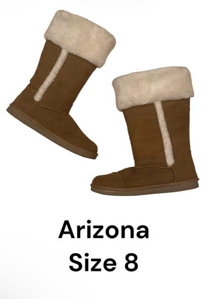 Photo of free Arizona Woman’s Boots (Brooklyn Storage) #1