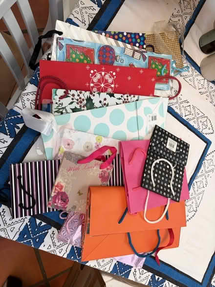 Photo of free Selection of gift bags (Streatham Common) #1