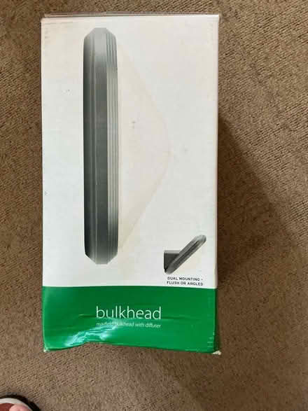 Photo of free External light / bulkhead (Lea Bridge DE4) #1
