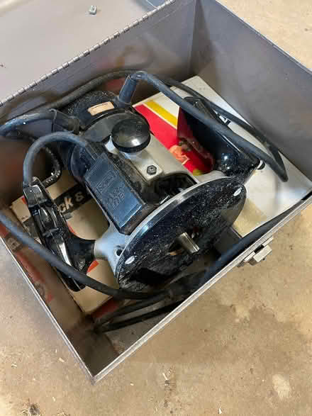 Photo of free Router and box (DC side of Warrenton) #1