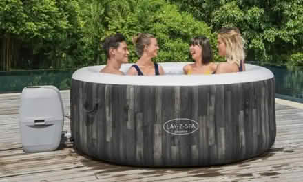 Photo of Hot tub (Bear Flat BA2) #1