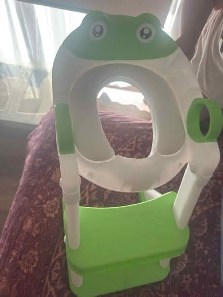 Photo of free Kids toilet (EC1V 8bz) #2