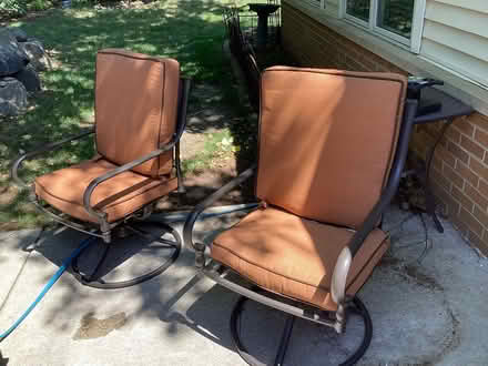 Photo of free Patio chairs (Far west side) #3