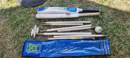 Photo of free Cricket set (Oswestry SY11) #1