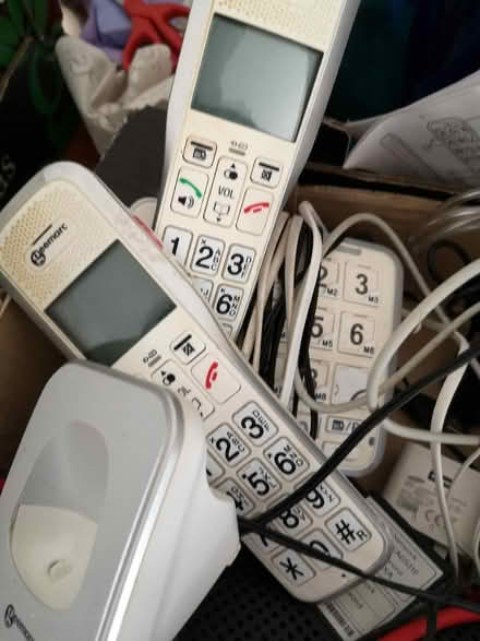 Photo of free Geemarc phone system 2 phones (Hove BN3) #2