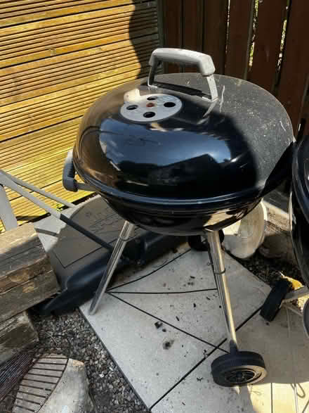 Photo of free small weber bbq (Horsforth LS18) #1