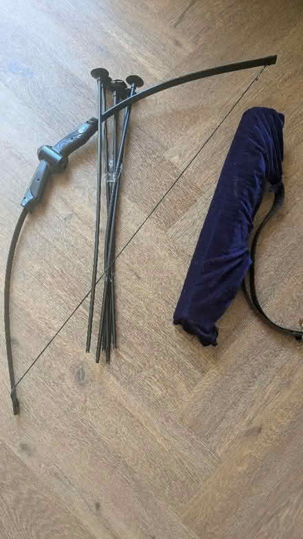 Photo of free Bow, arrows and quiver (Downley HP13) #1